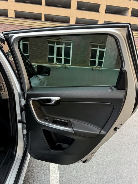 Volvo XC60 2015 року