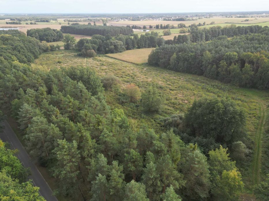 Działka inwestycyjna z terenem usług lub elektrowni słonecznej