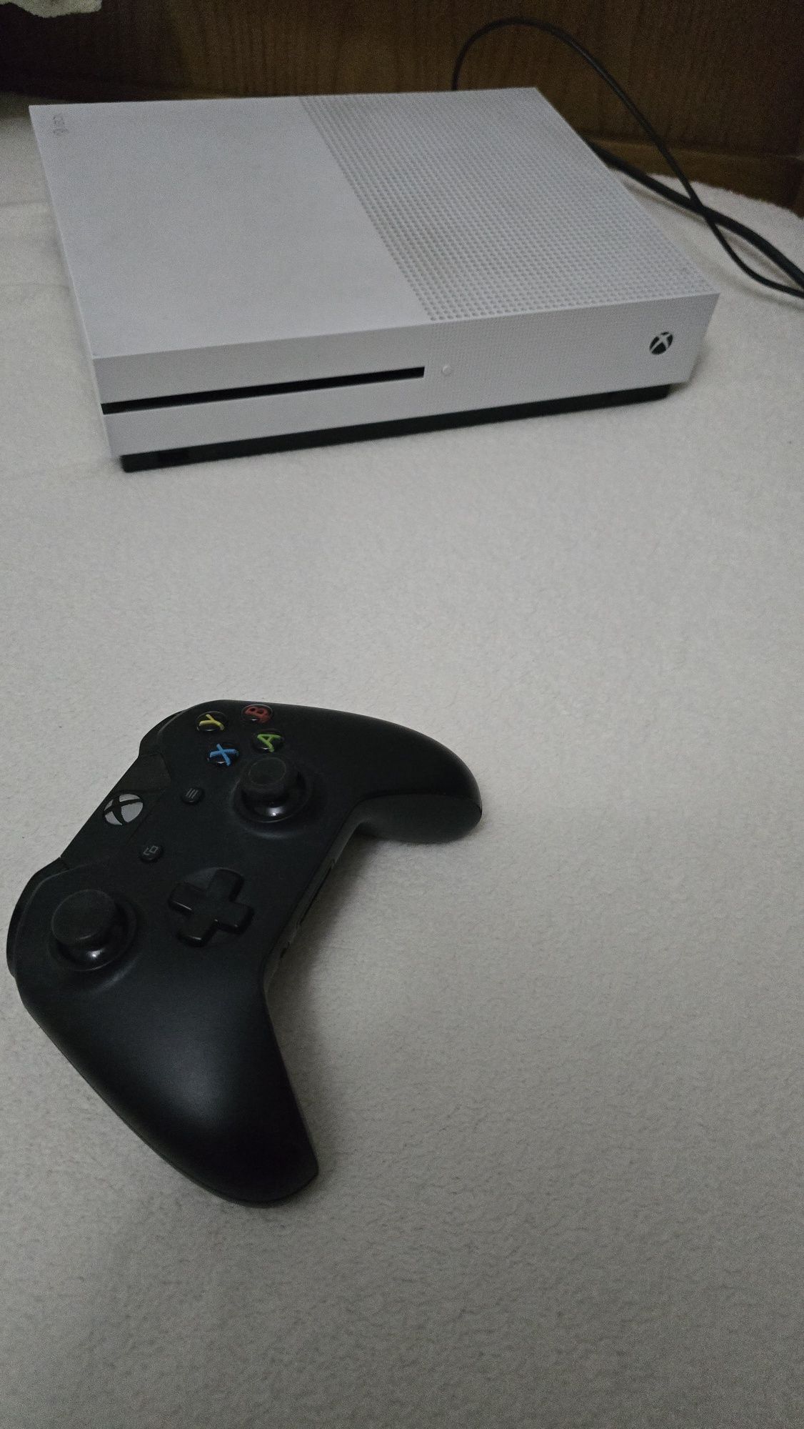 Vendo xbox one s, LER ANÚNCIO TODO