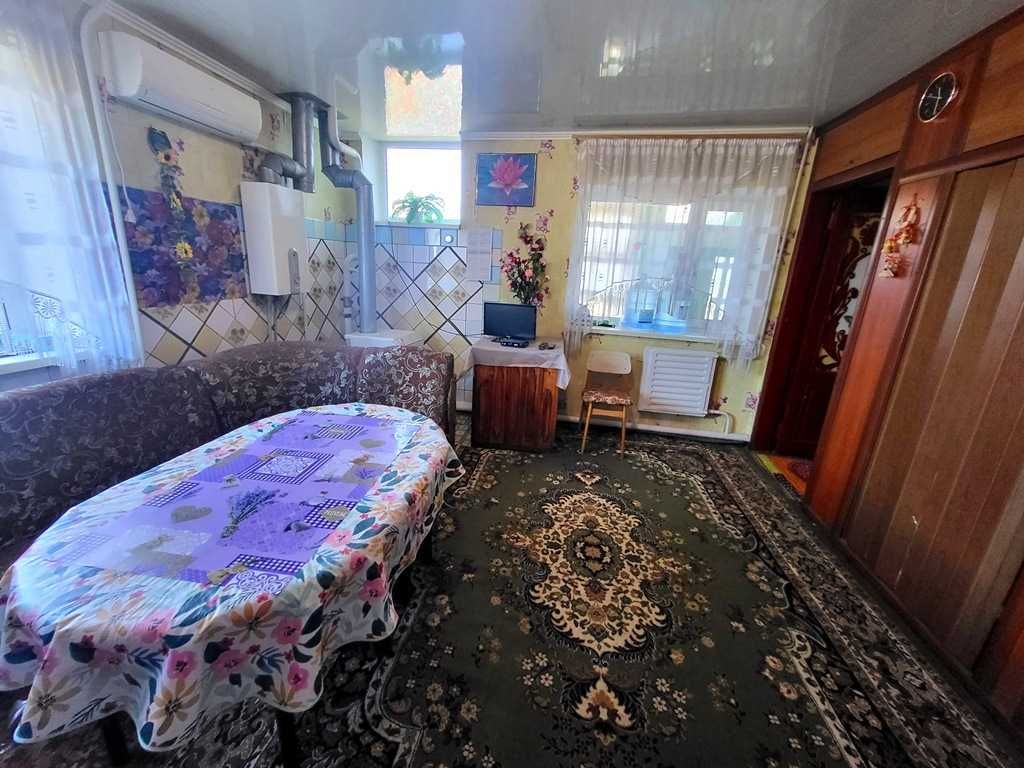 Продаж будинка, ТОРГ. Вул. Центральна, пригород Запоріжжя, 5 км.