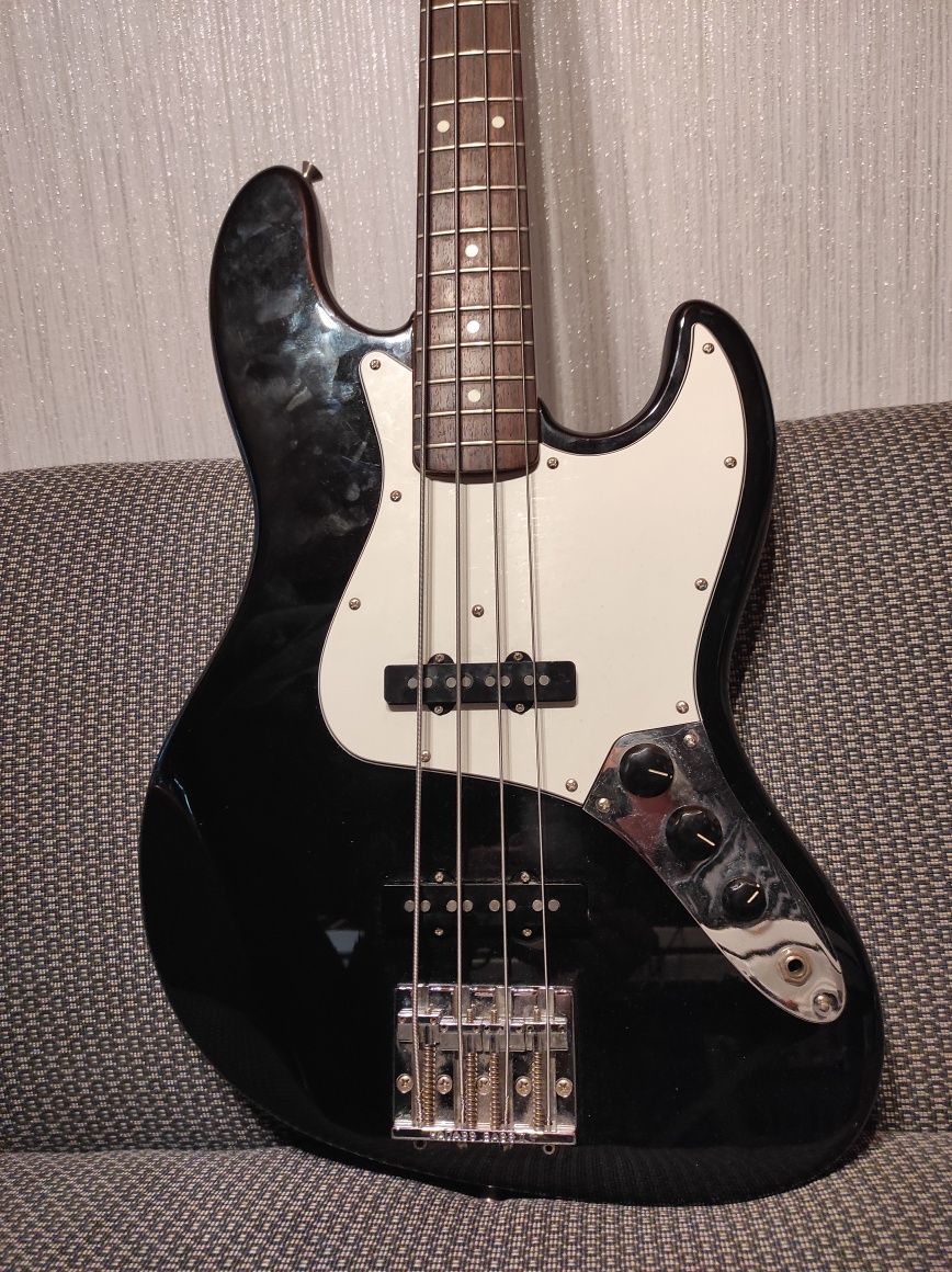 Fender jazz bass Japan korpus Geddy Lee