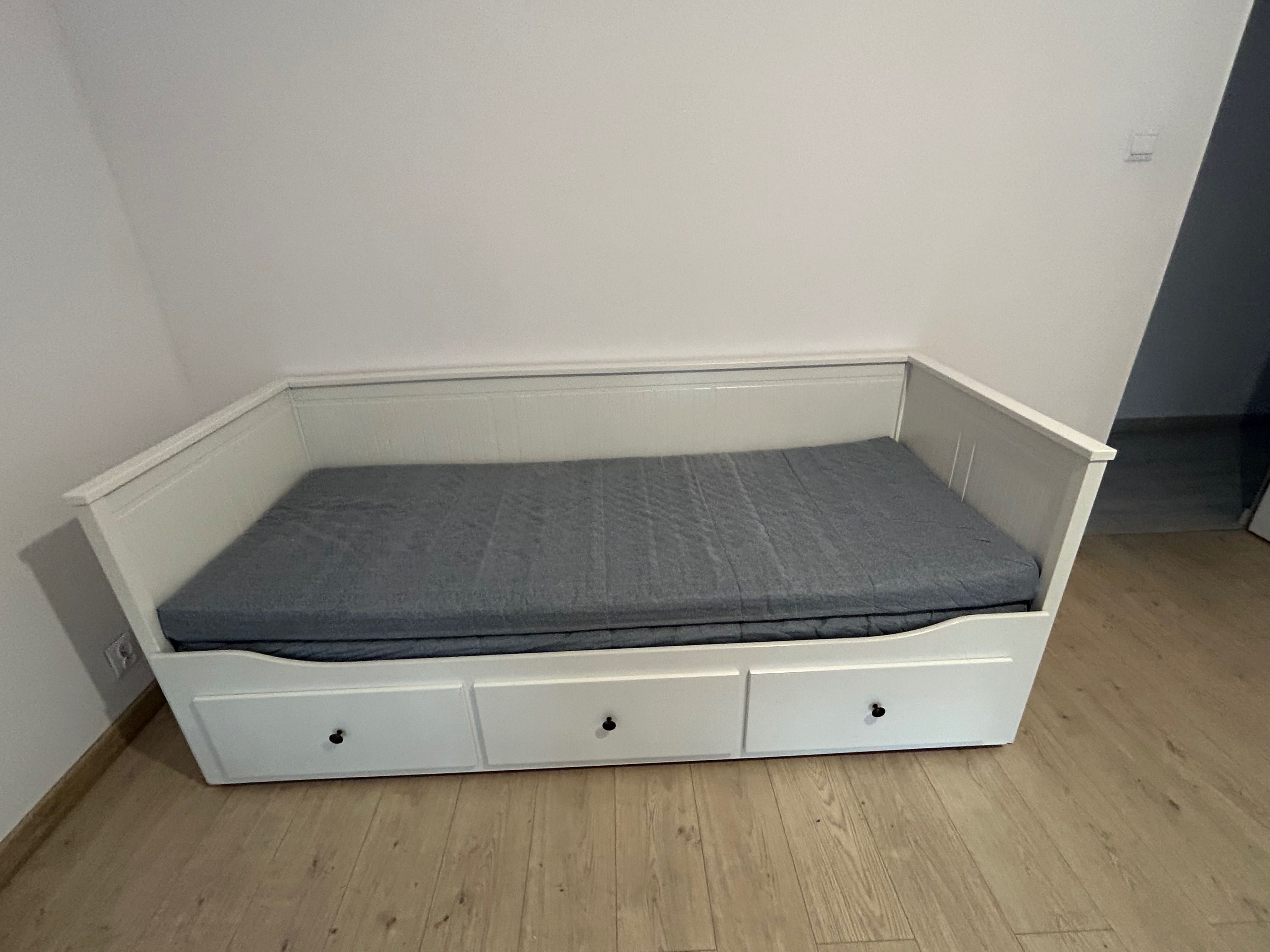 Łóżko ikea hemnes