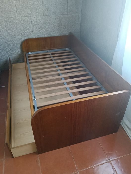Cama com gavetão