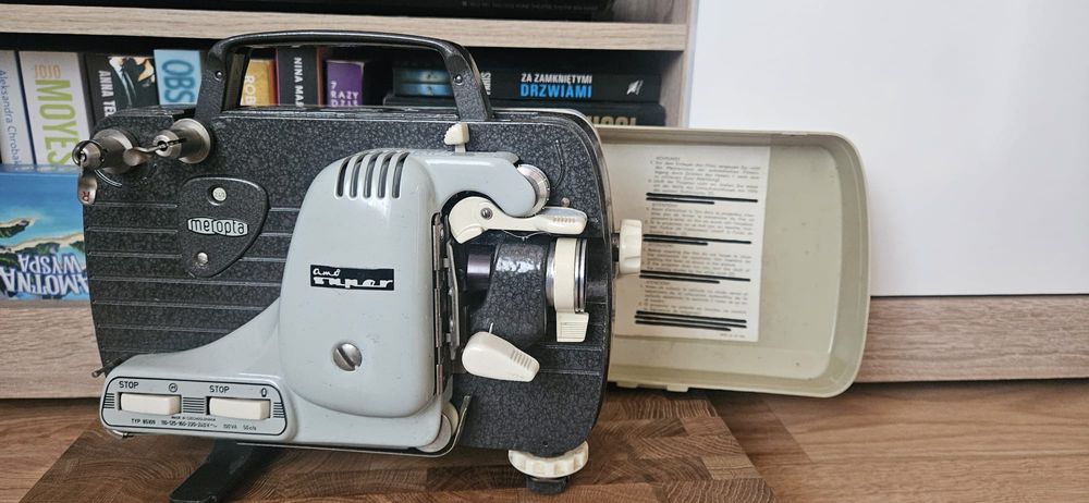 Stary Projektor Super 8mm "Meopta" retro rzutnik