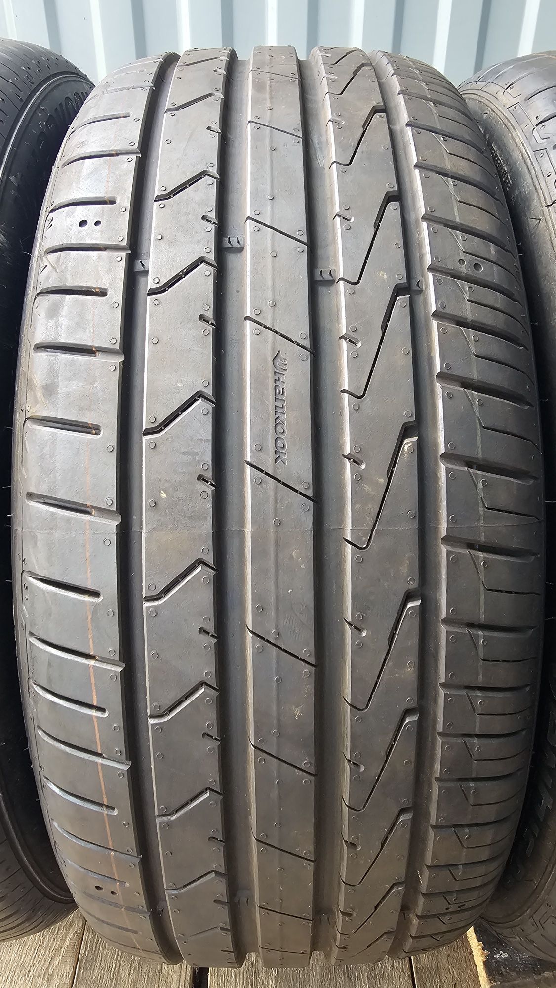 Hankook Ventus Prime 3 215/45r17 91V XL