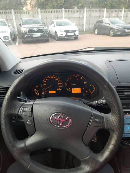 Продам Toyota Avensis