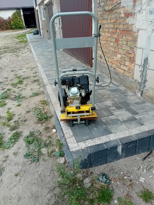 Sprzedam zagęszczarkę budowlaną