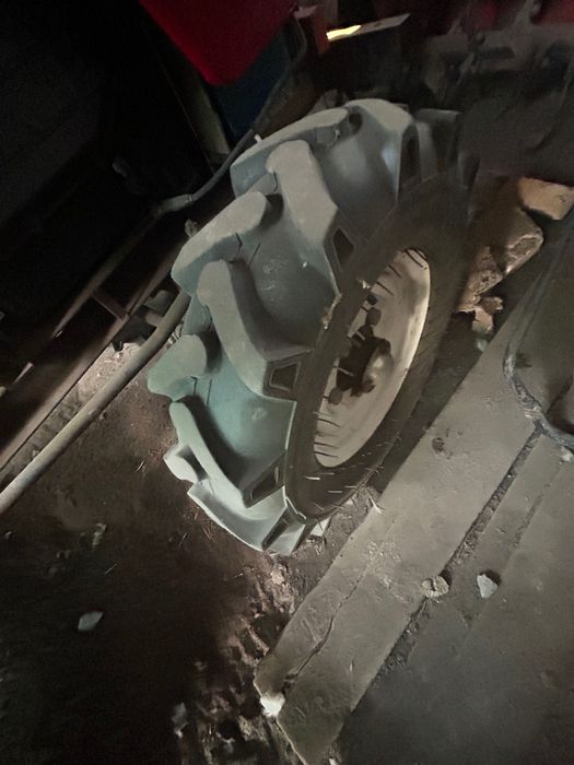 Продаю мототрактор з інвентарем