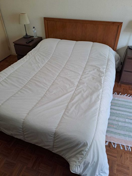 Cama casal + colchão + estrado