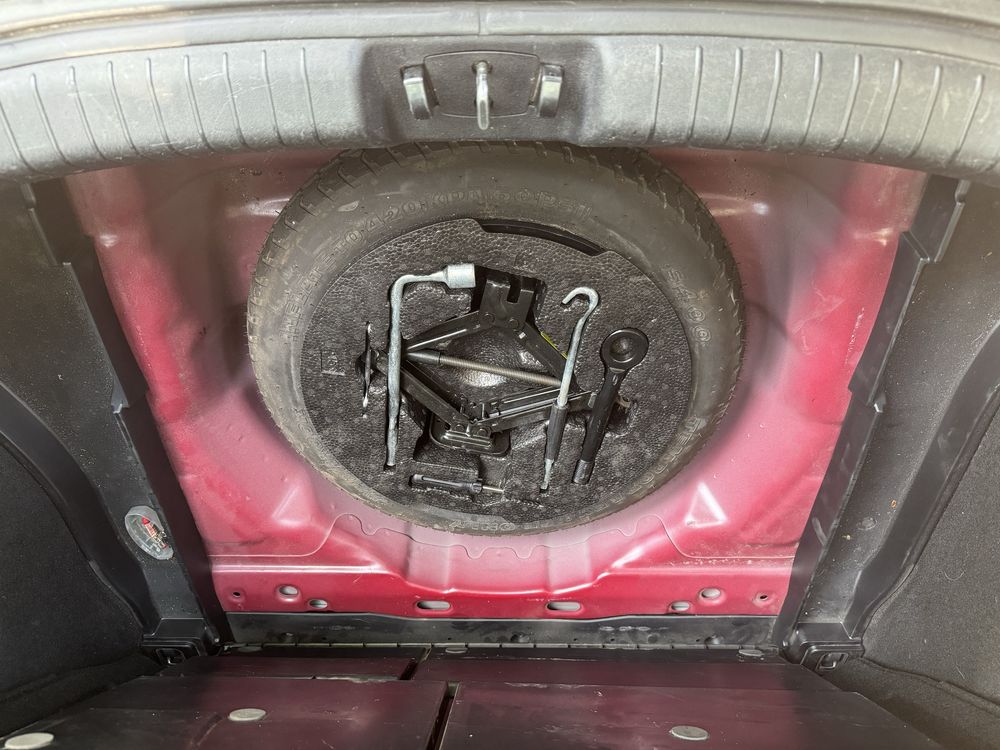 Продам свое авто KIA CEED 2.0