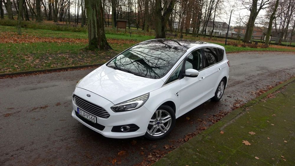Ford S-Max .. Panorama .. Full Led .. Navi .. Kamery .. Klimatronik .. PDC . Hak