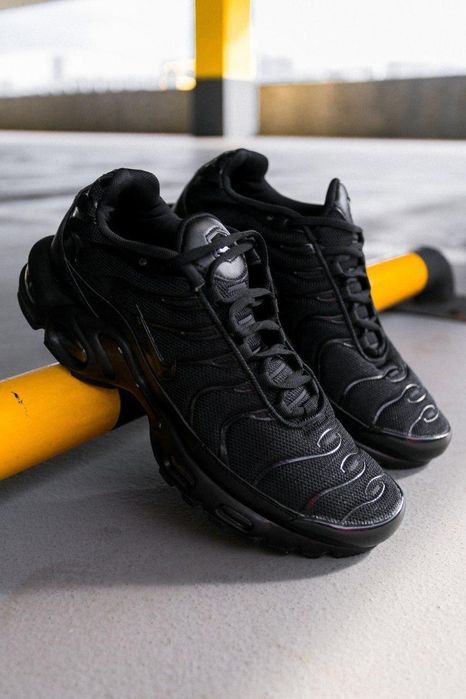 Кросівки чоловічі Nike Air Max Plus TN Full Black Найк Аір Макс ТН