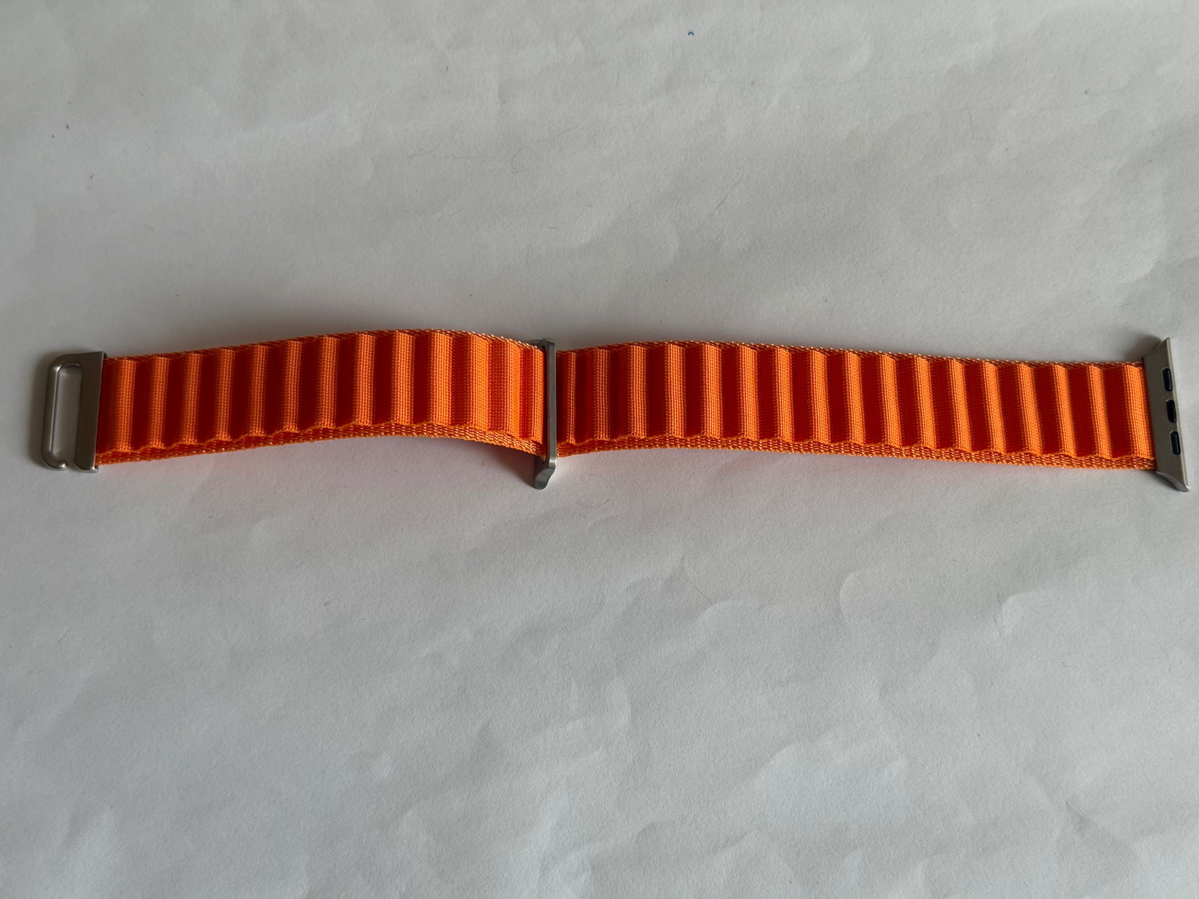 Opaska Alpine do Apple Watcha  49 mm 44 mm 45 mm w kolorze Orange