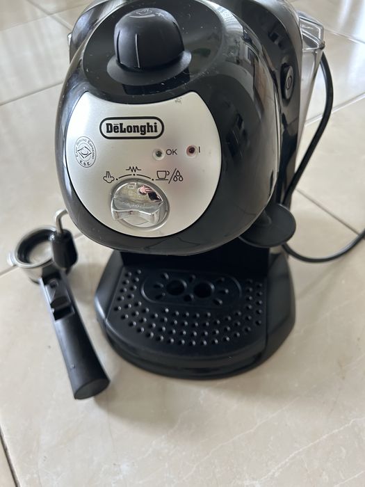 Кавоварка delonghi