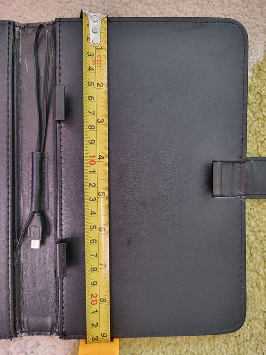 Etui pokrowiec z klawiaturą na tablet