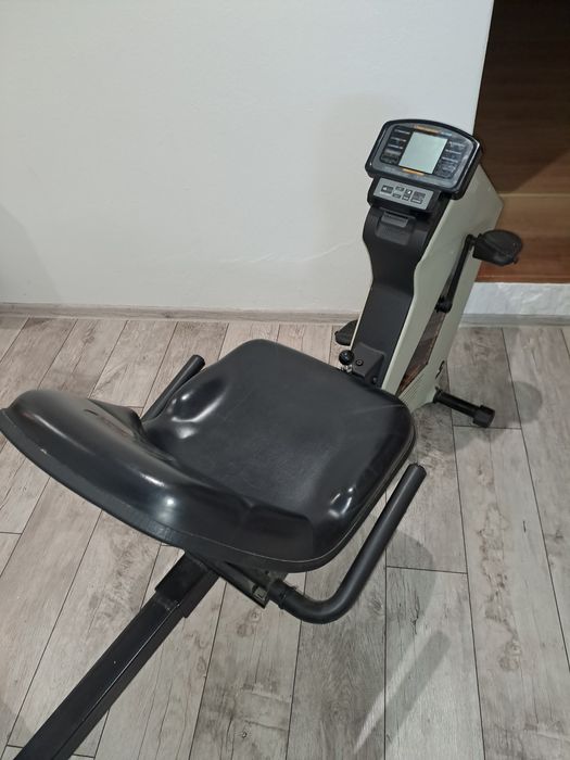 Rower stacjonarny poziomy