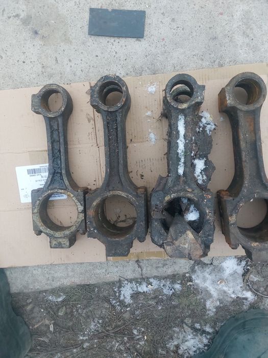 Продам запчасти на автомобиль  Skoda Iiaz.