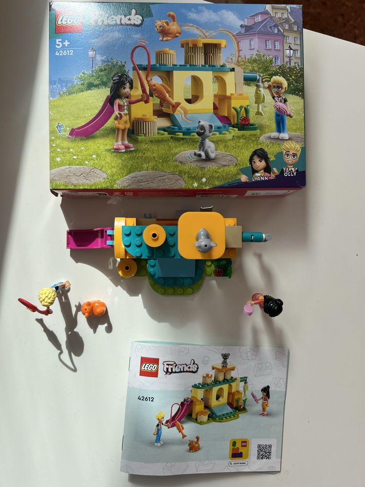 LEGO Friends 42612 Пригоди на котячому ігровому майданчику.