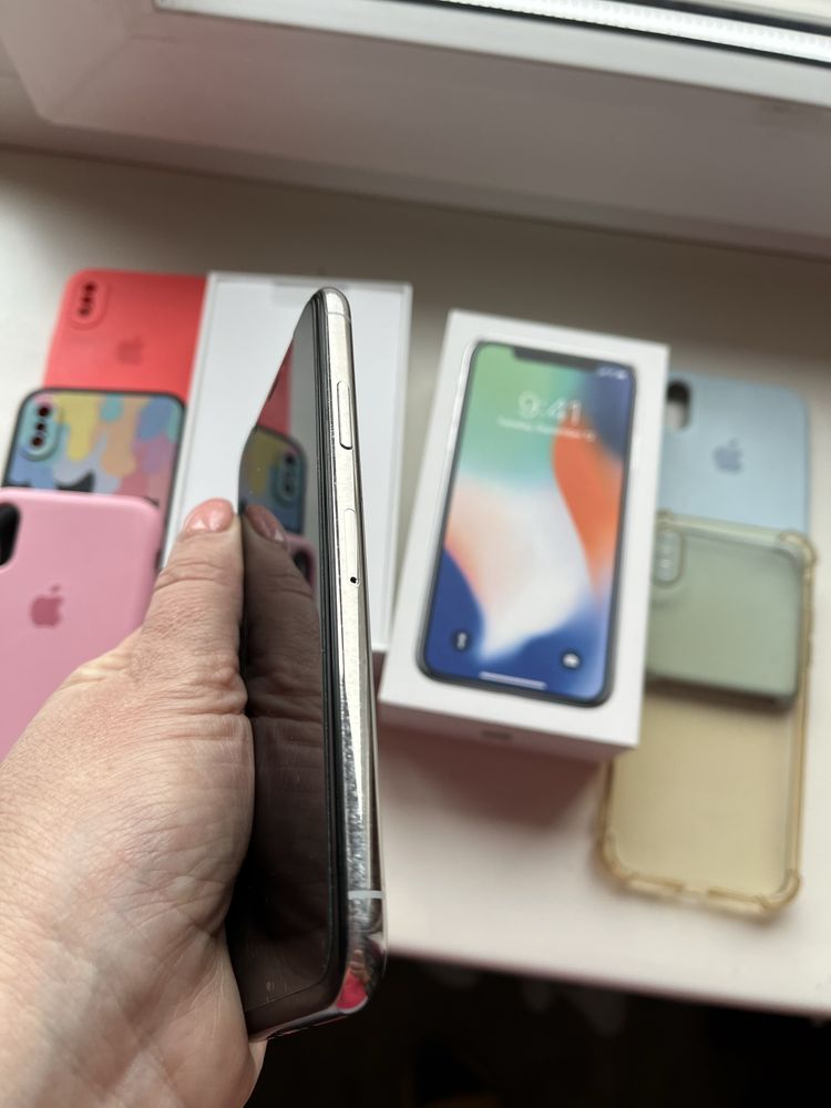 Продам iphone 10 X на 64гб