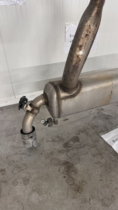 Вихлопна труба бмв g20 глушник каталізатор резонатор бмв заслонув