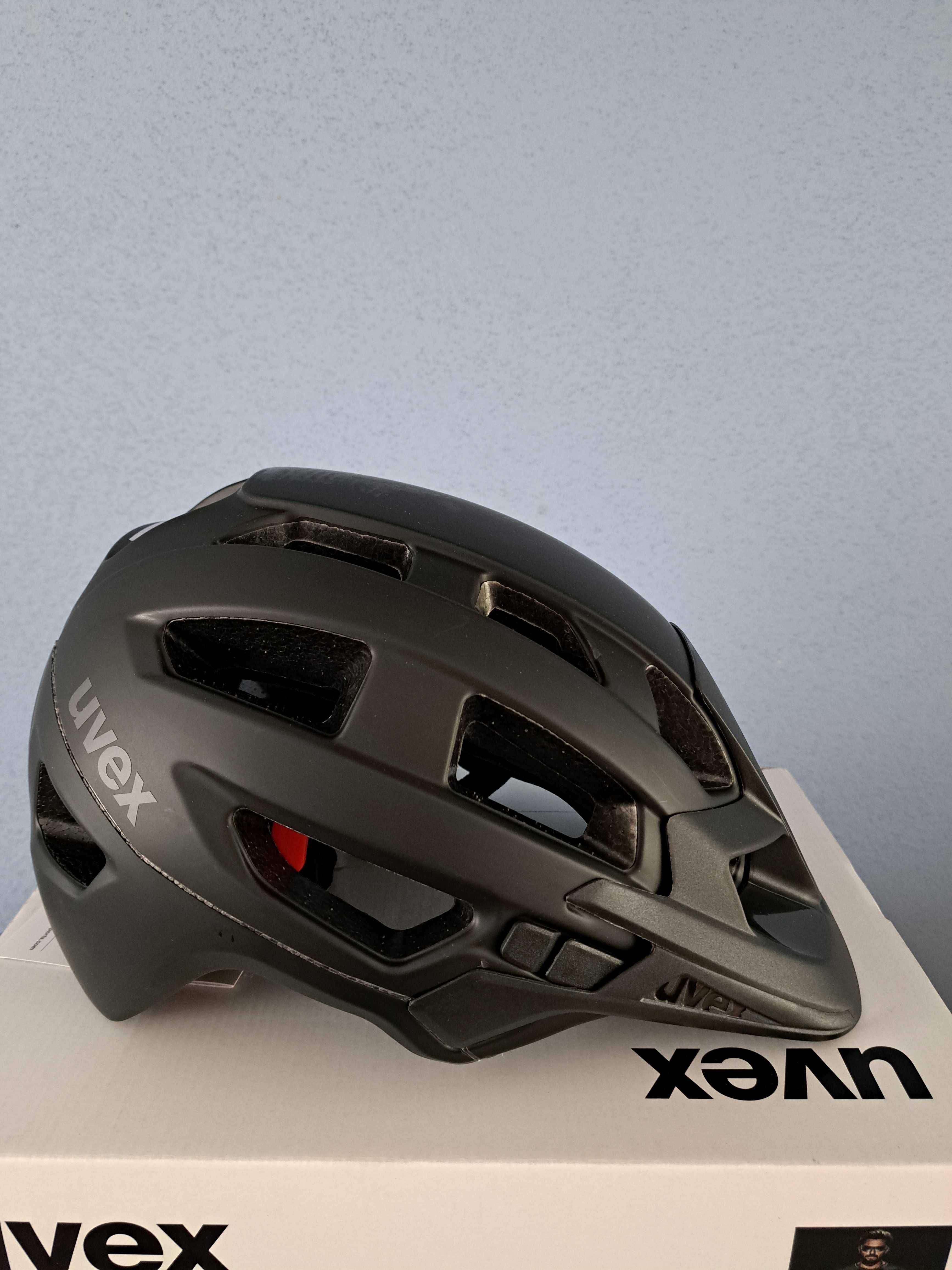 Kaski Kask rowerowy MTB UVEX FINALE 2.0 r. 52-57 cm