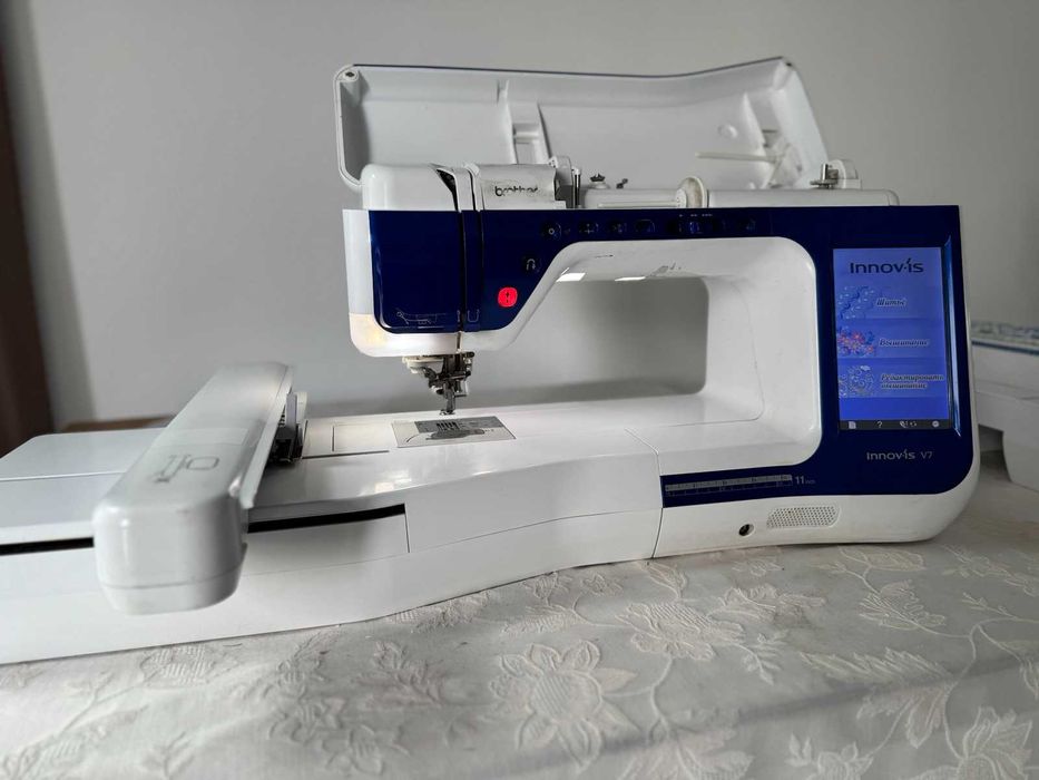 Вишивальна -швейна машинка