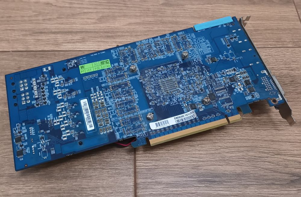 Placa gráfica Gigabyte ATI Radeon HD4870 1Gb DDR5