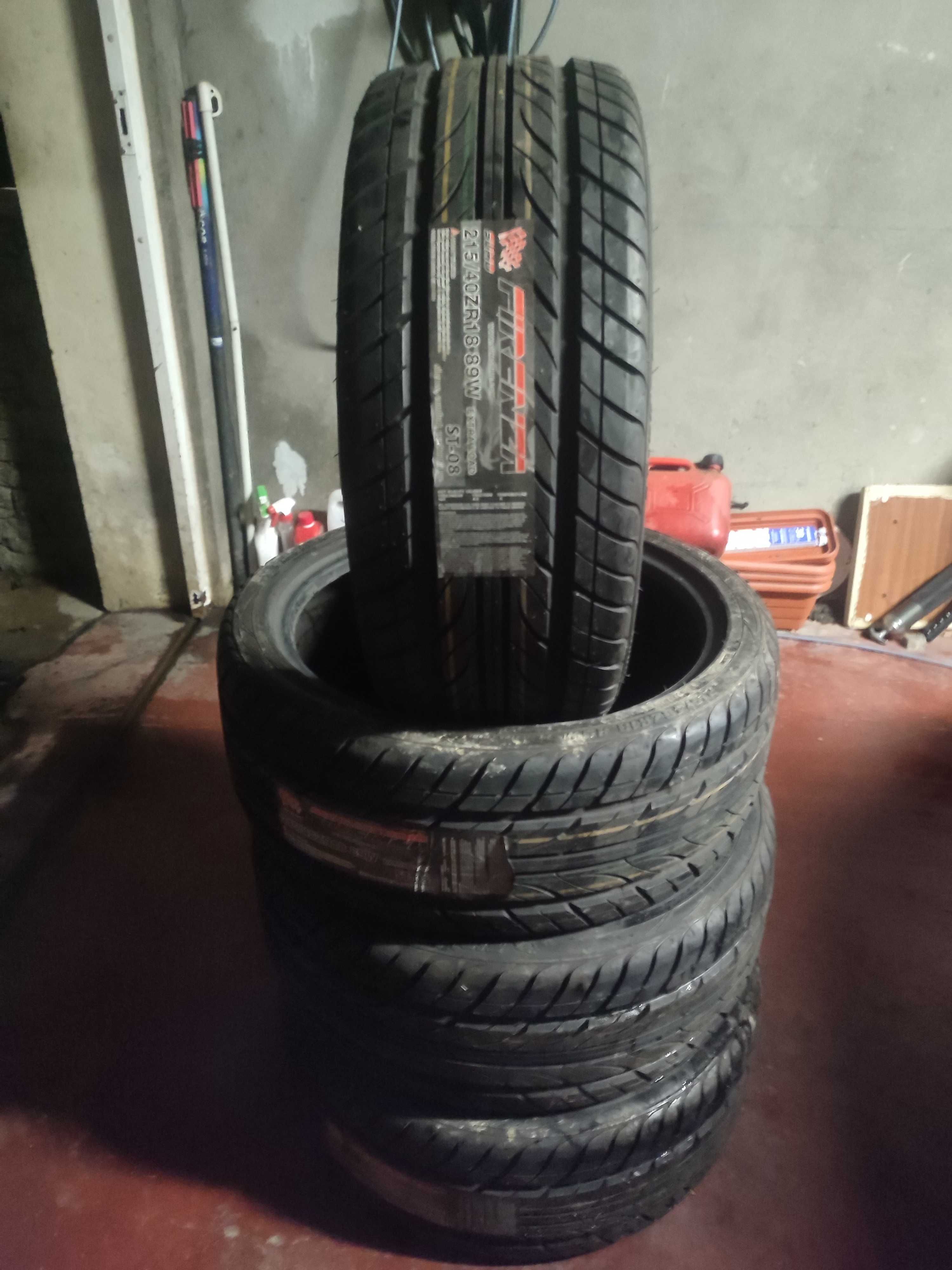 Pneus 215/40-18 novos