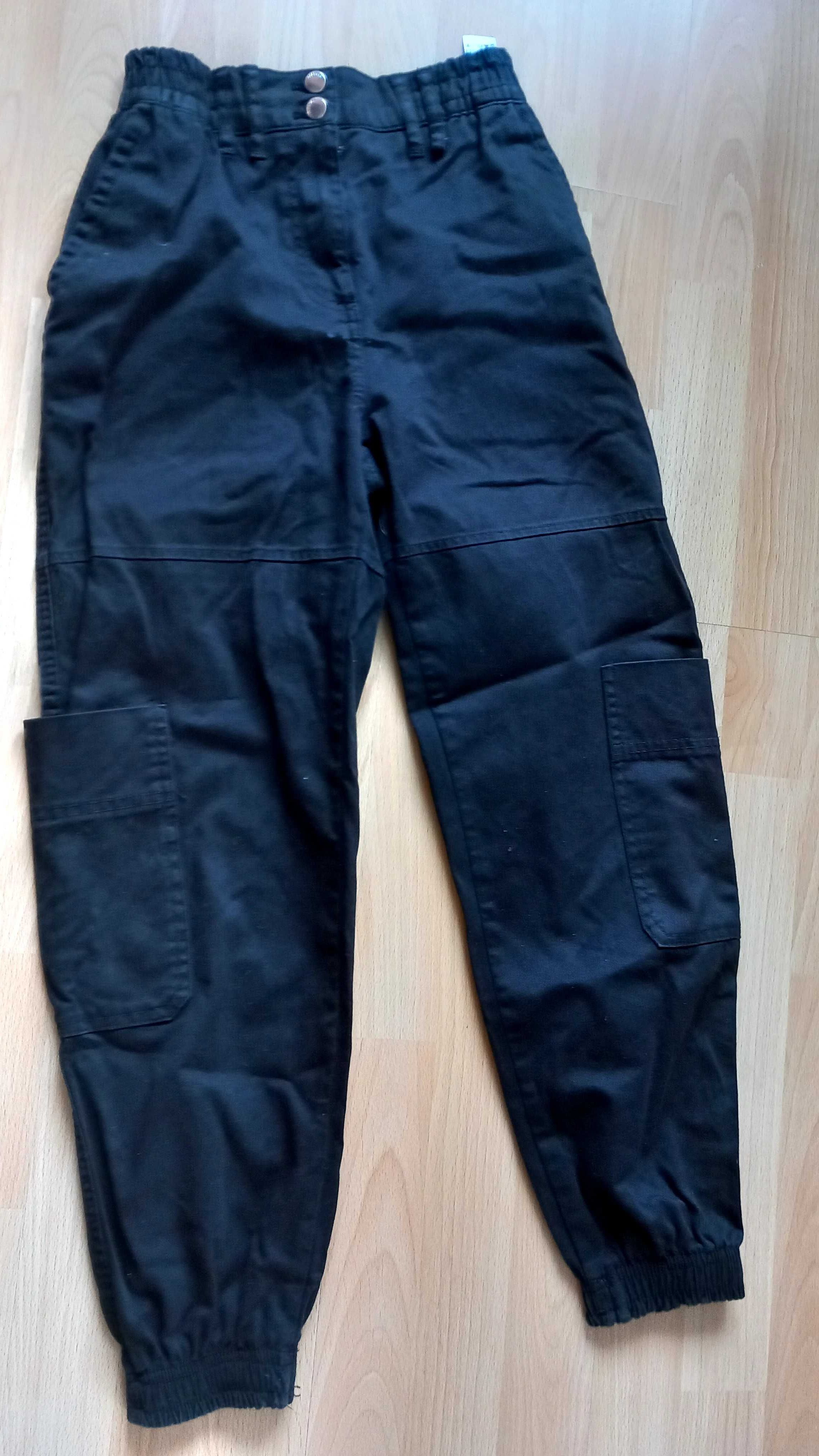 Czarne Spodnie z kieszeniami