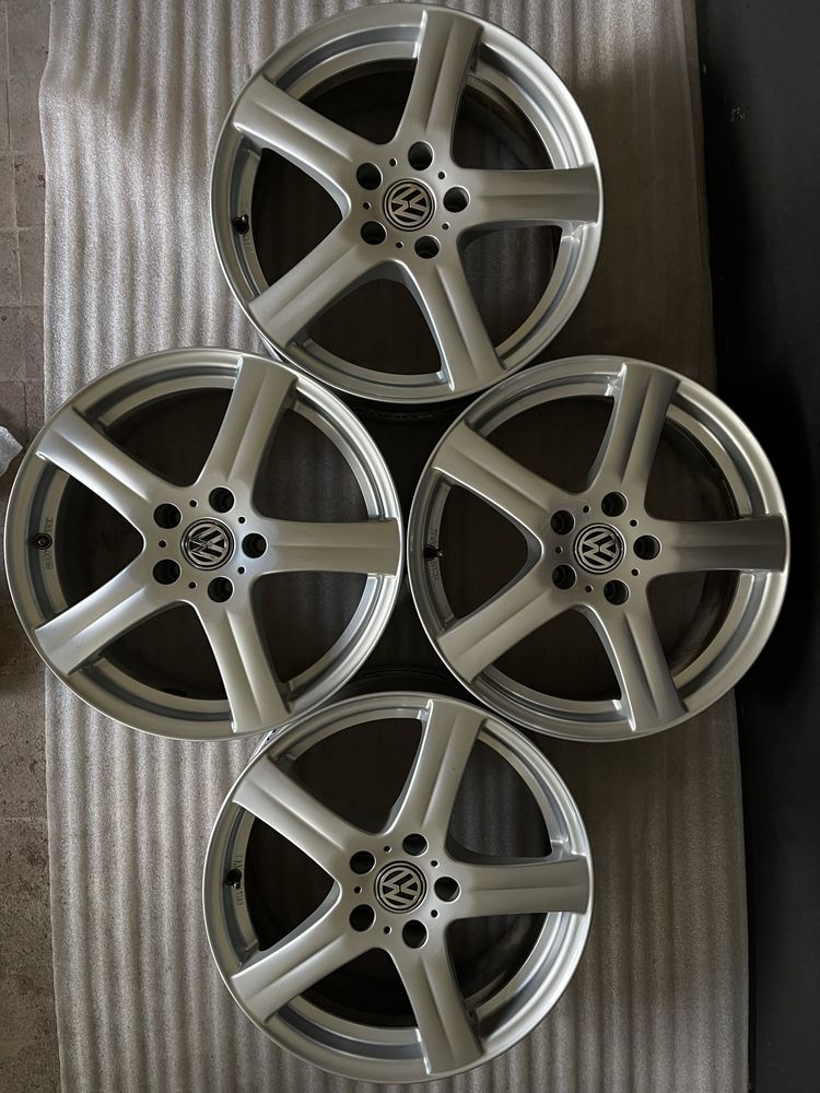 Диски R17 5x112 Et38 7J. VW Golf Jetta Passat Tiguan CC Skoda Octavia