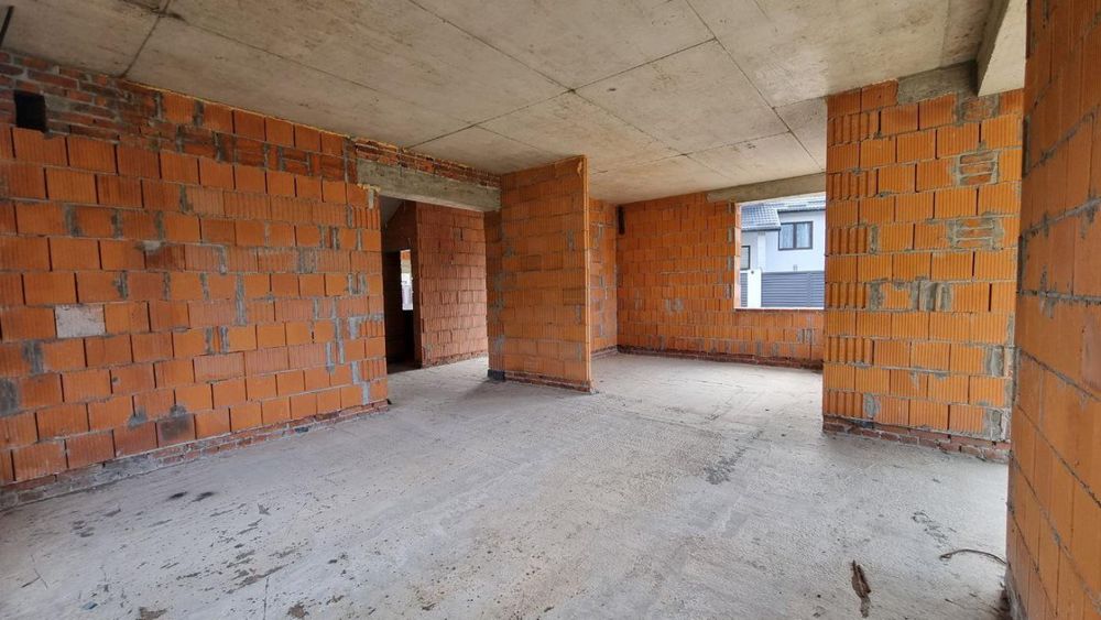 Продаж  окремостоячого  будинку  в затишному місці  с. Зубра біля лісу