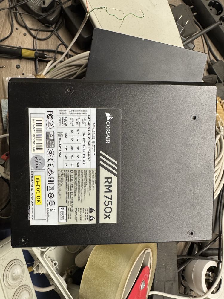 Corsair RM750x без проводов