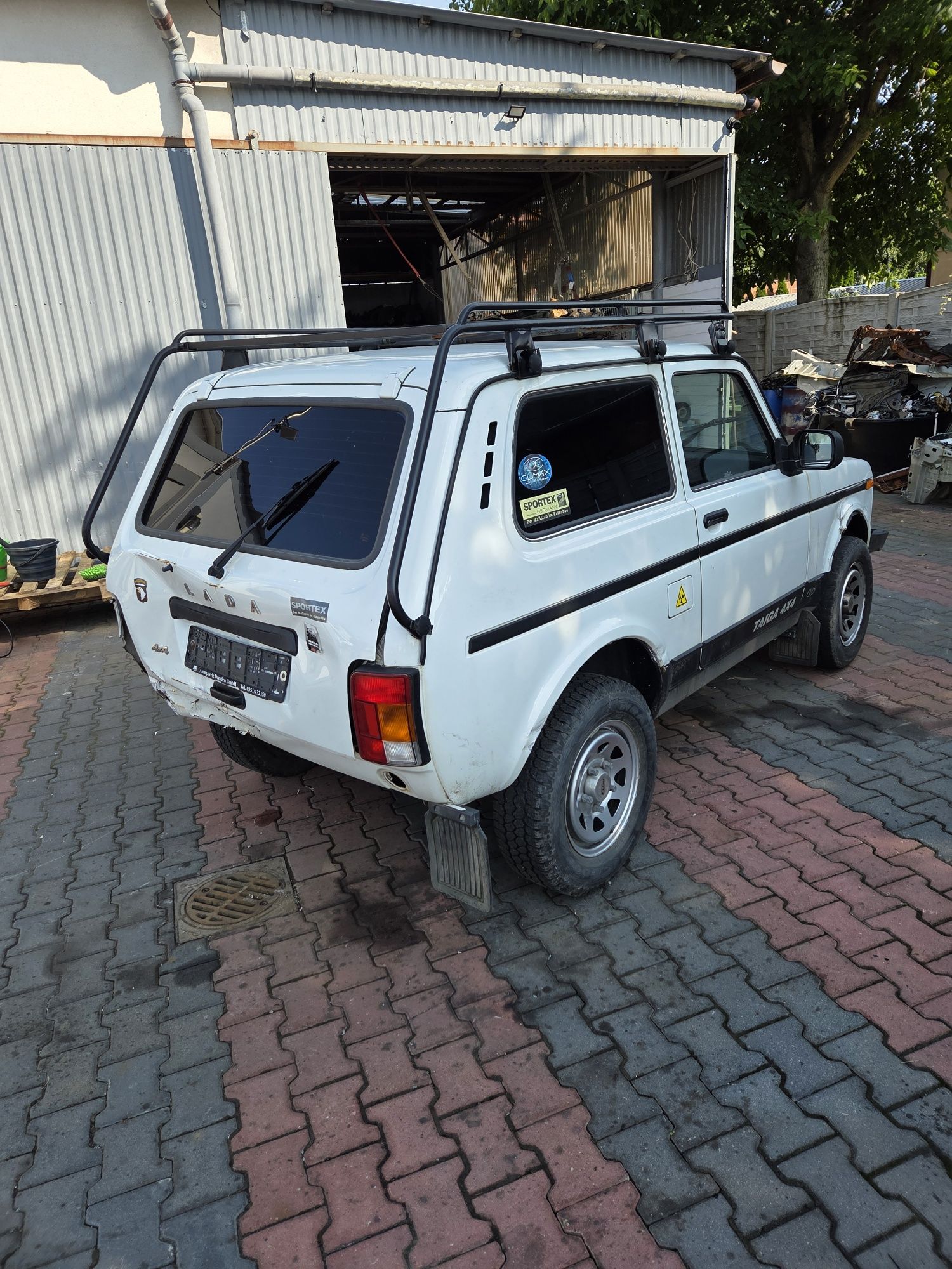 Lada niva taiga 4x4 18r