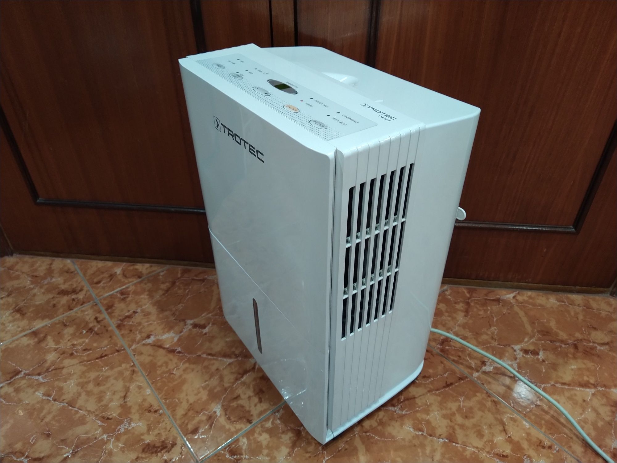 desumidificador Trotec Modelo TTK 65 E.  Casa quarto apartamento.