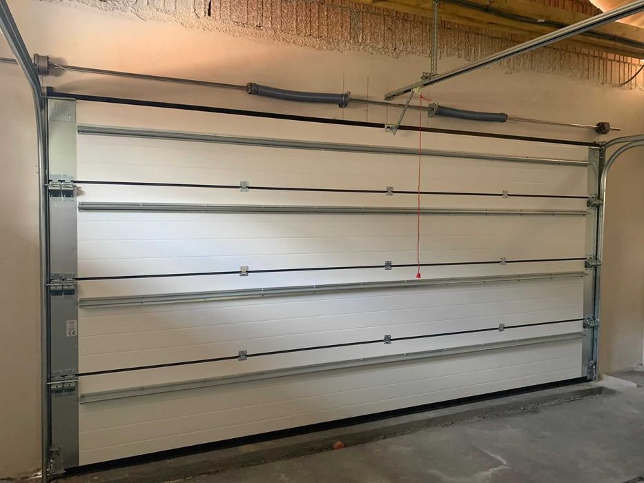 Brama garażowa segmentowa przemysłowa od Producenta