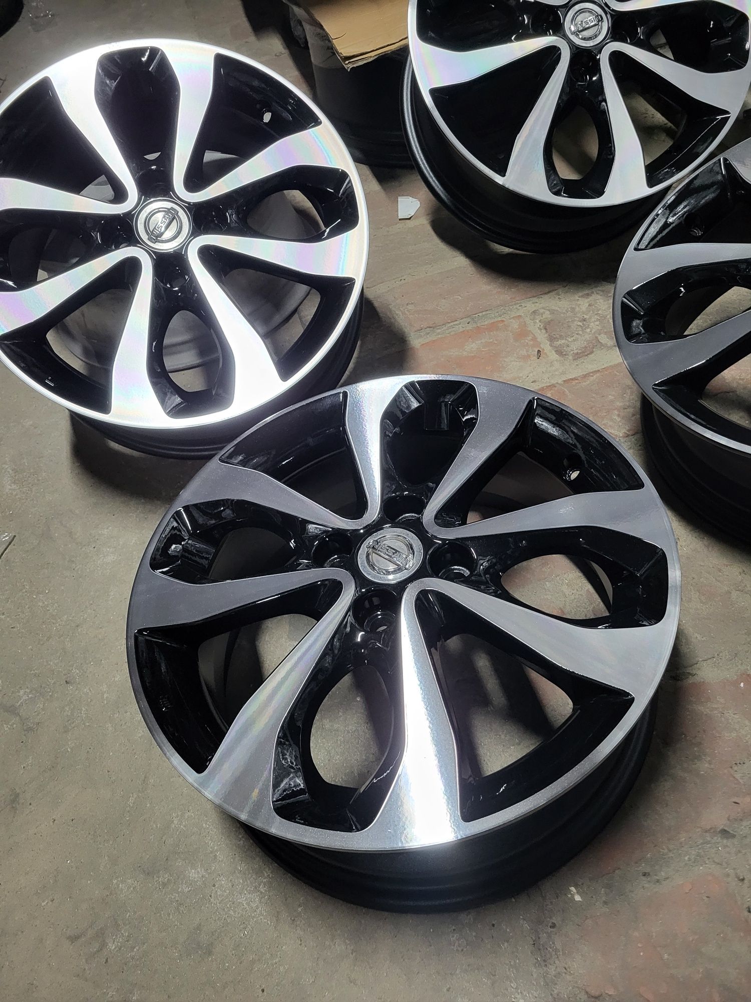 Felgi  16 4x100 Nissan Note Micra  Renault  clio  Dacia Logan  dokkerr