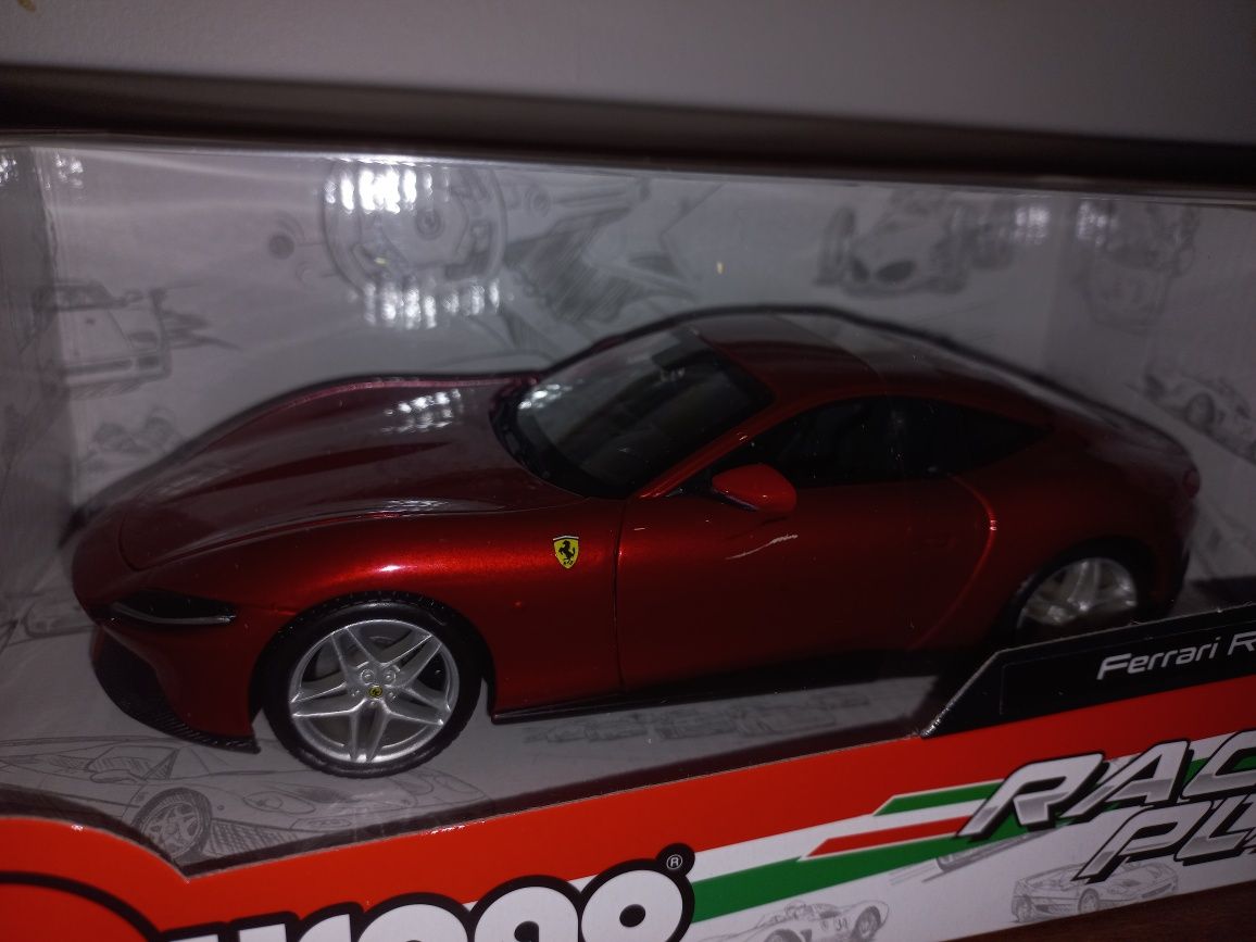 Bburago Ferrari Roma, skala 1:24, race+play