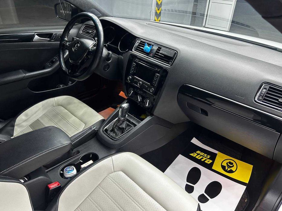 Volkswagen Jetta 2015