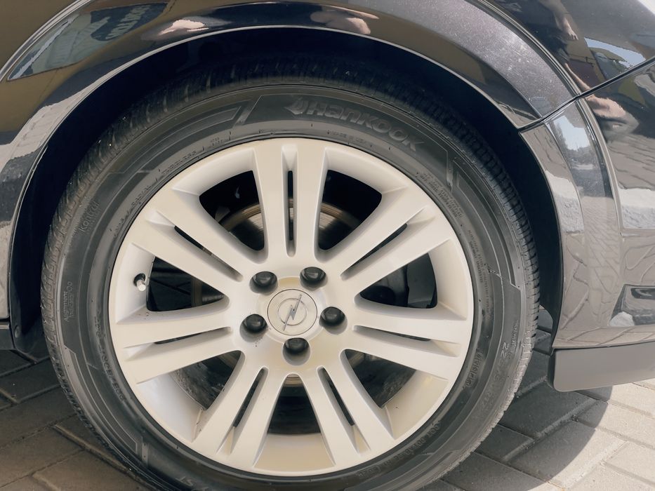 Opel astra gtc opc line