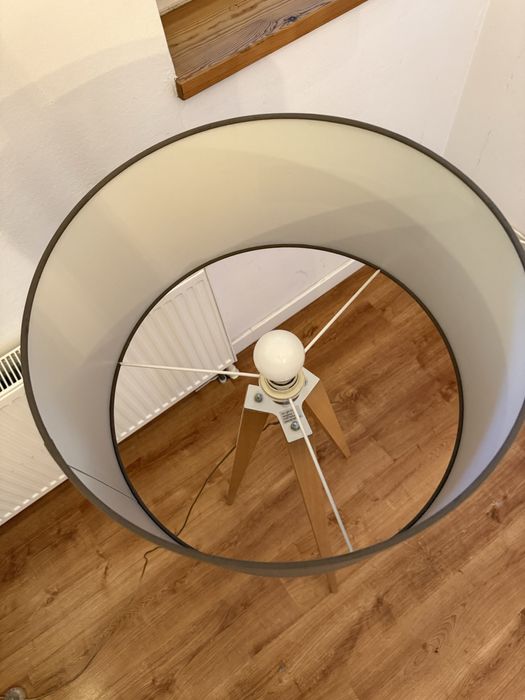 Lampa stojąca stan idealny