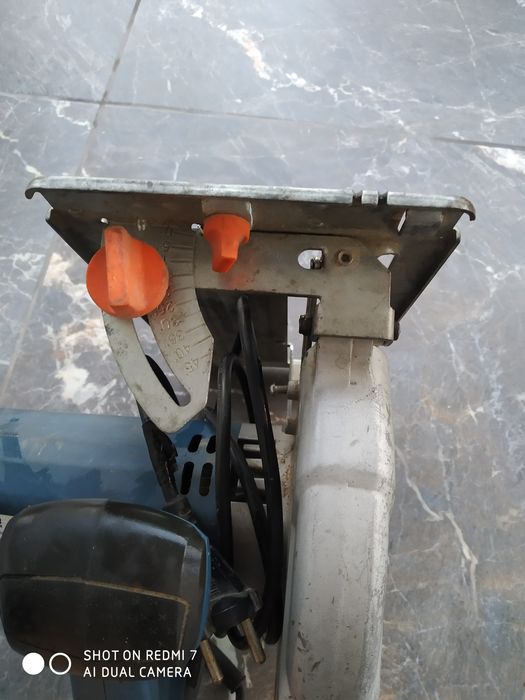 Циркулярка торцовочна ручна DEXTER