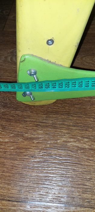 Дитячий спортивний майданчик