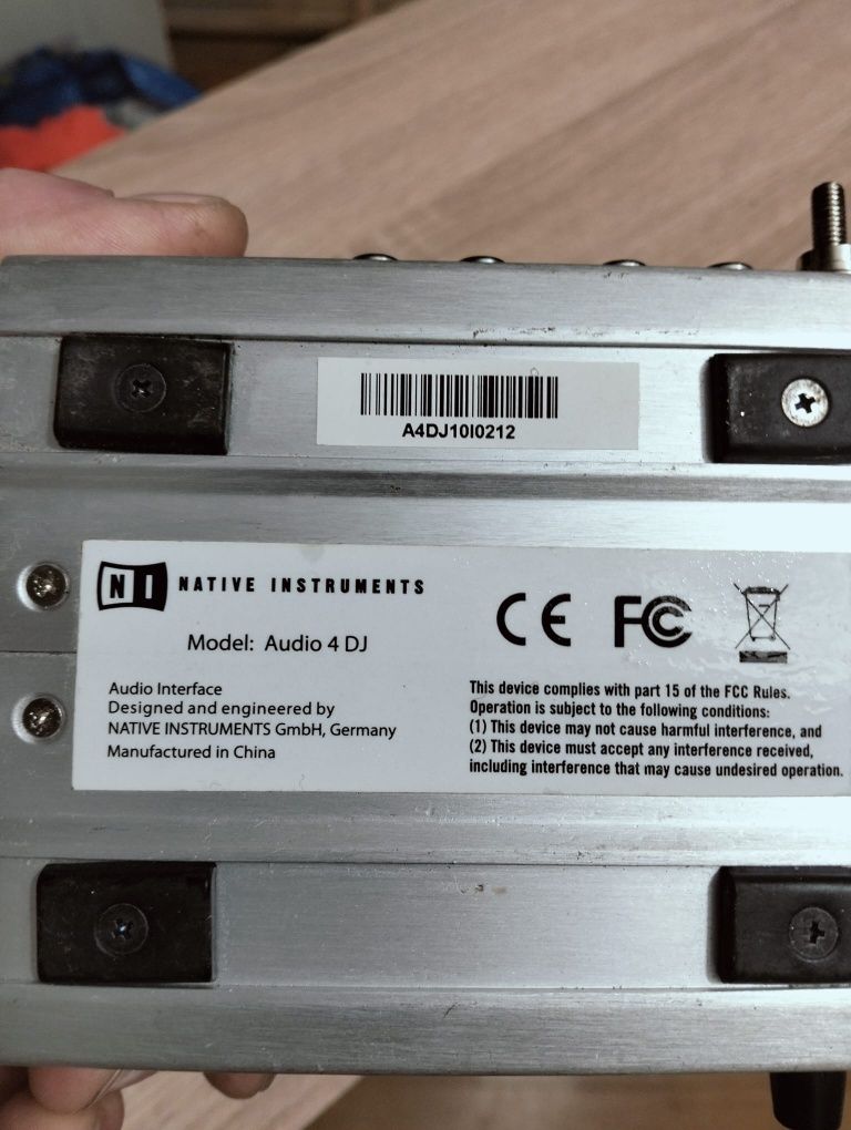 Audio 4 Dj A4 traktor interfejs