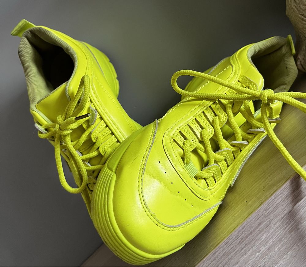 Buty sportowe_sneakersy_39_neon