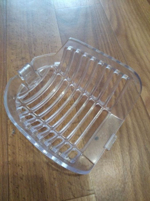 Защитная решетка(кожух) подсветки в холодильник