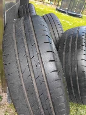 Opony  Good Year 195/65R15, rozstaw śrub 5x114,3
