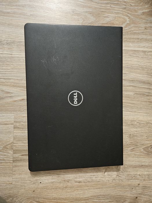 Laptop na czensti Dell vostro 3568