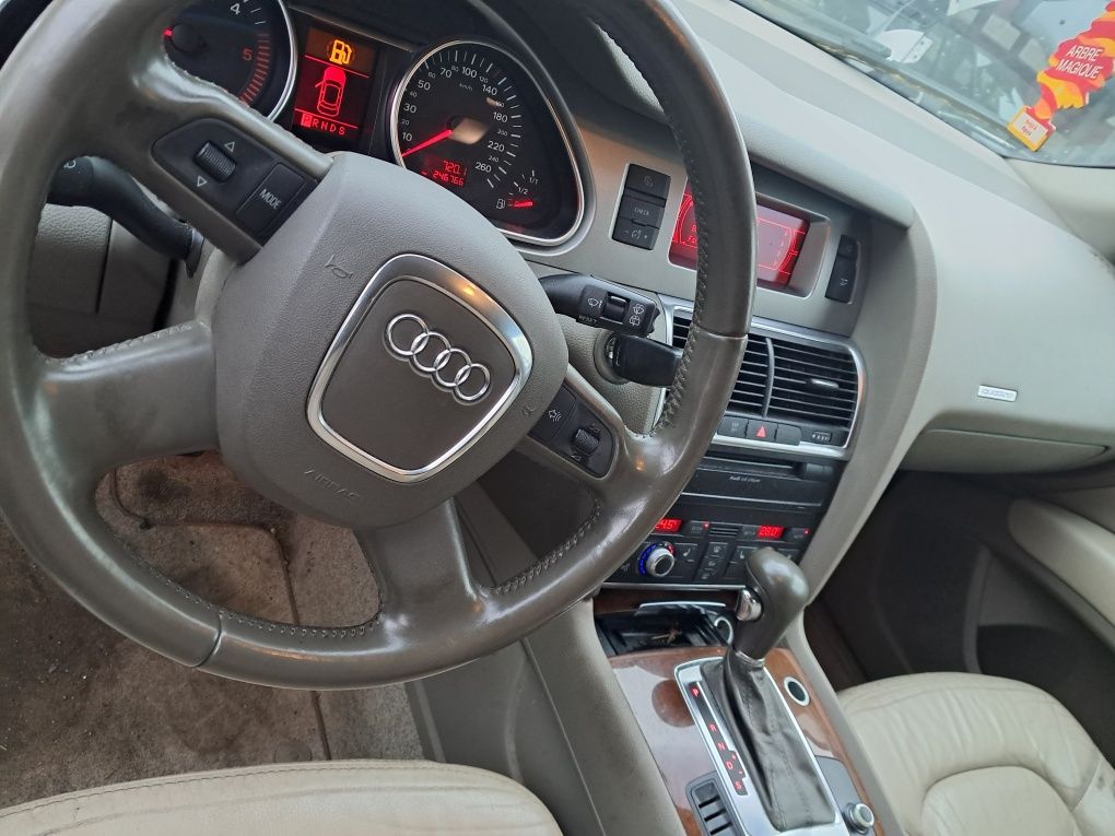 Deska rozdzielcza kokpit Audi Q7 4L pasy poduszki
