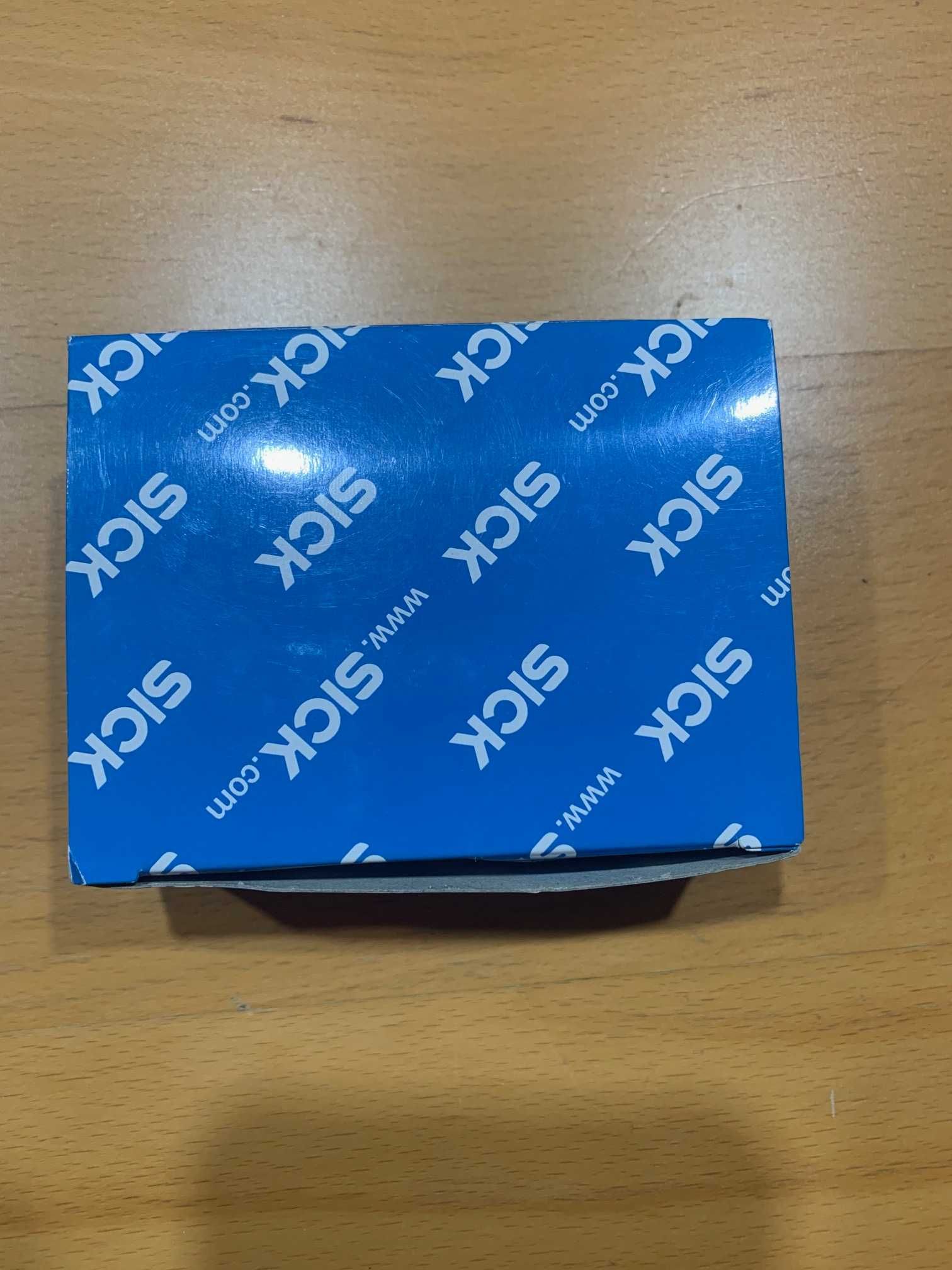 Czujniki fotoelektryczne Retrorefleksyjny VL180-2P42433 SICK