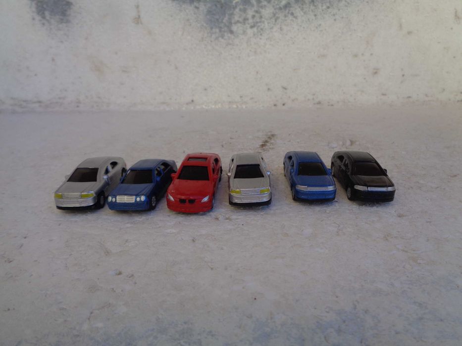 1:87 Lote de 6 carros para pista ou maquete comboio